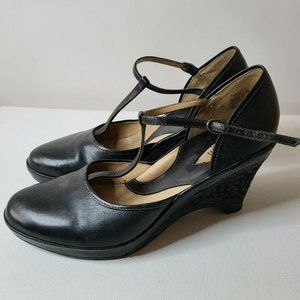 Clarks Artisan Womens Black Embroidered Leather Wedge Heels T-Strap Sandals 7M